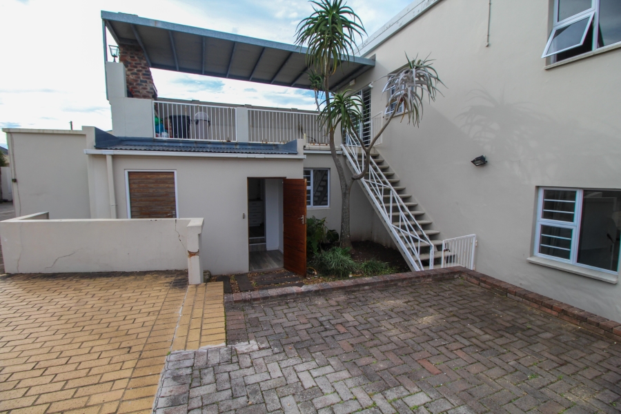 Commercial Property for Sale in Nahoon Eastern Cape